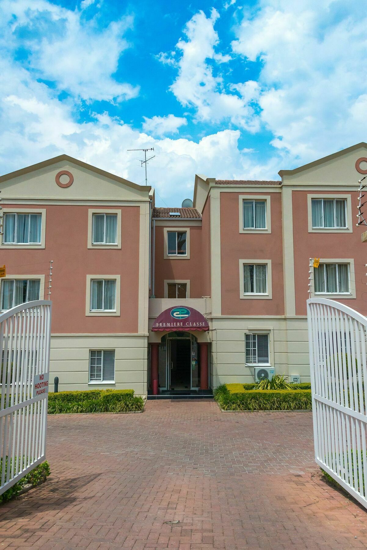 Premiere Classe Apartment Hotel Johannesburg Dış mekan fotoğraf