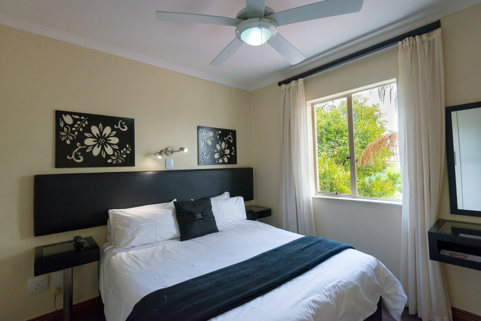 Premiere Classe Apartment Hotel Johannesburg Dış mekan fotoğraf